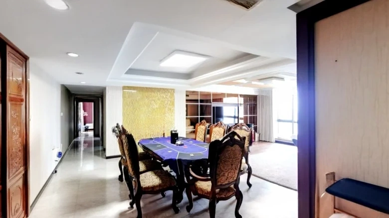 Kowloon Royal Mansion - View 4