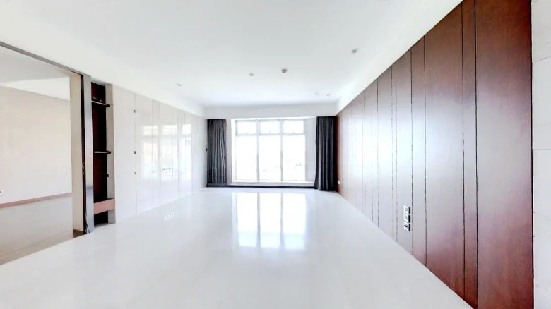 Yinzuo Linghai Gongguan - View 4