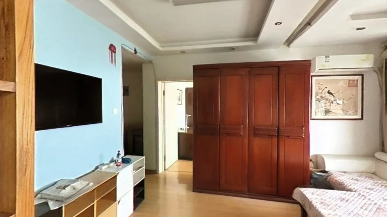 Golden Leader Family North District - View 5