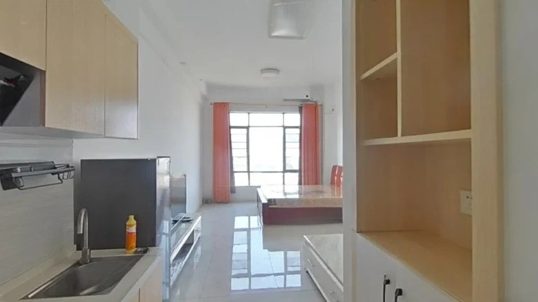 Oceanside Grandeur Plaza - View 2