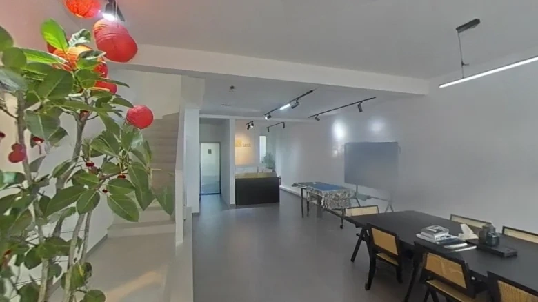 Southern District of New Life Home Garden - View 6