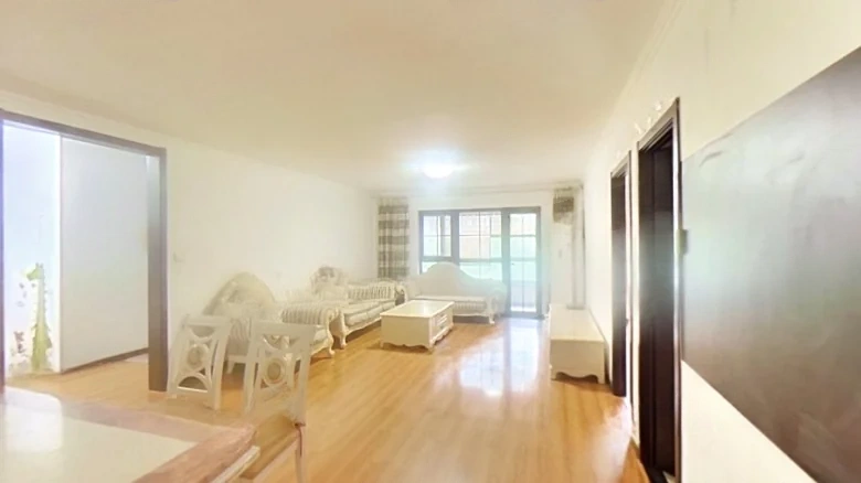 Golden Aromatic Retreat - View 4