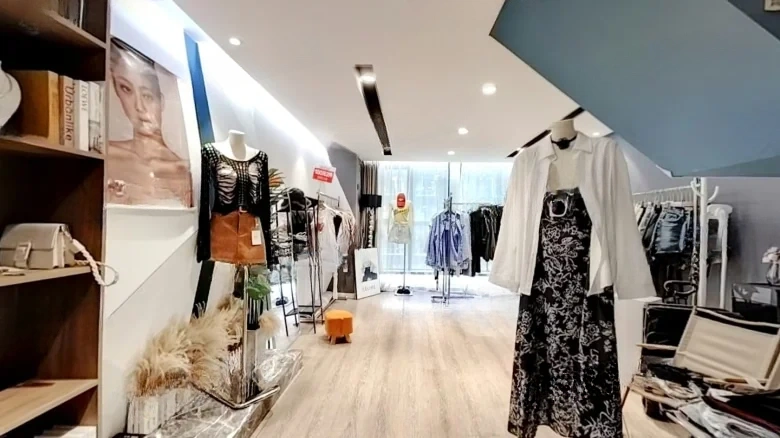 Lanzhou Zhongtianjian Square - View 3