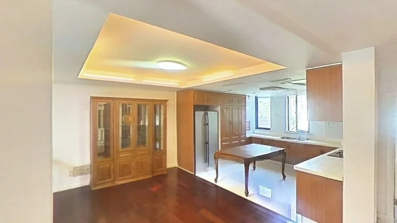 Golf Lakeview Flower Garden - View 8