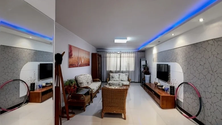 Mountain View Splendor - View 3