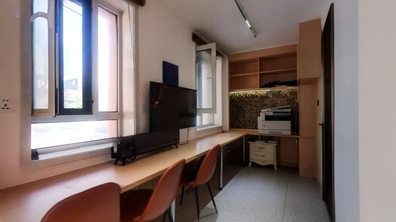 Shiyan Primary School Market Street - View 2