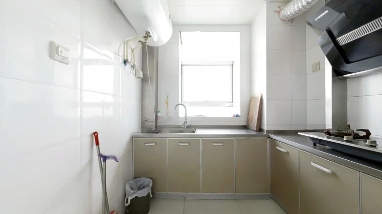 Central International - View 5