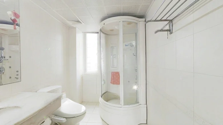 Lakeview Garden Bamboo Path Retreat - View 9