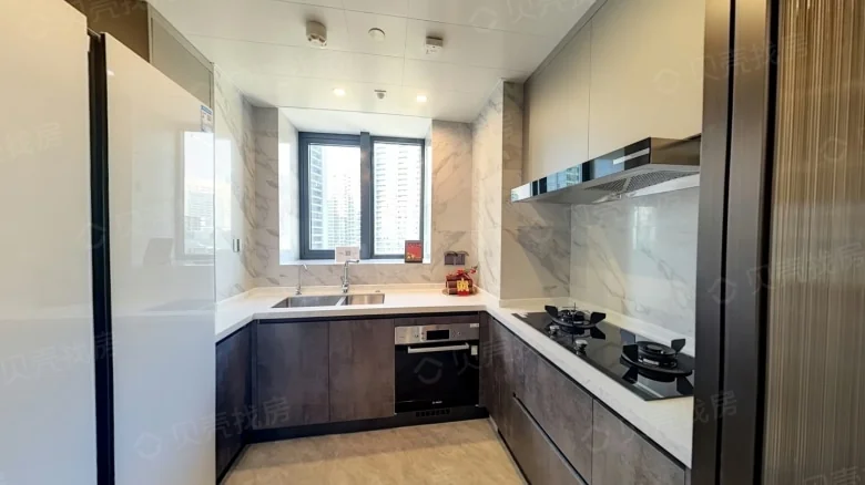 IFC International Financial Center Residence - View 7