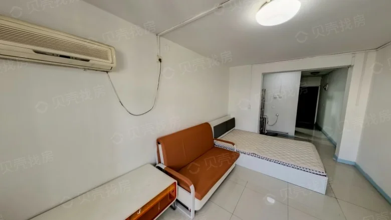 Sihu Lane (Hexi) - View 1