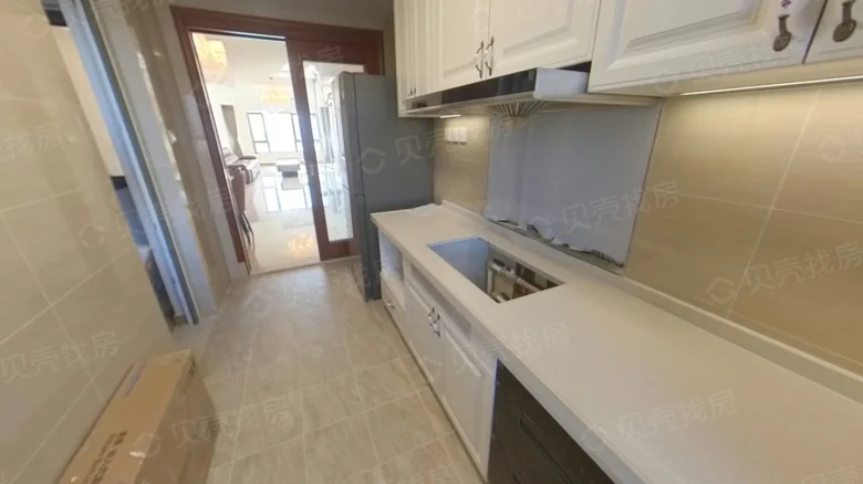 Peninsula Skyline - View 8