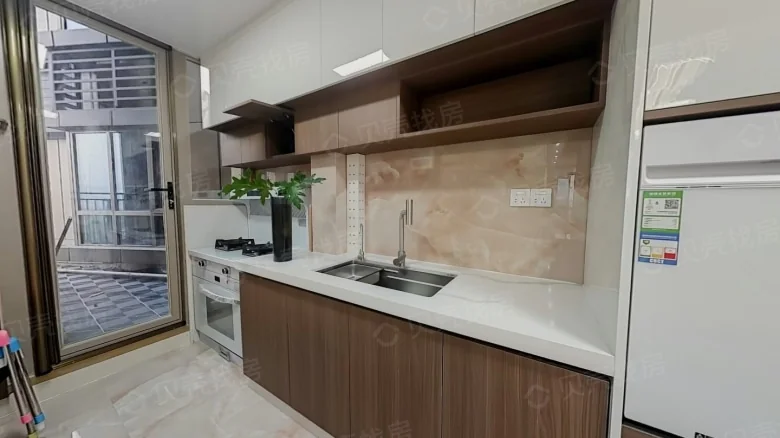 Cafu Waldon Mansion - View 6