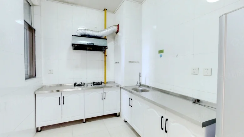 Golden Collar Family North District - View 3