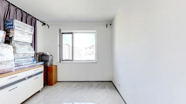 Crest International Garden - View 3