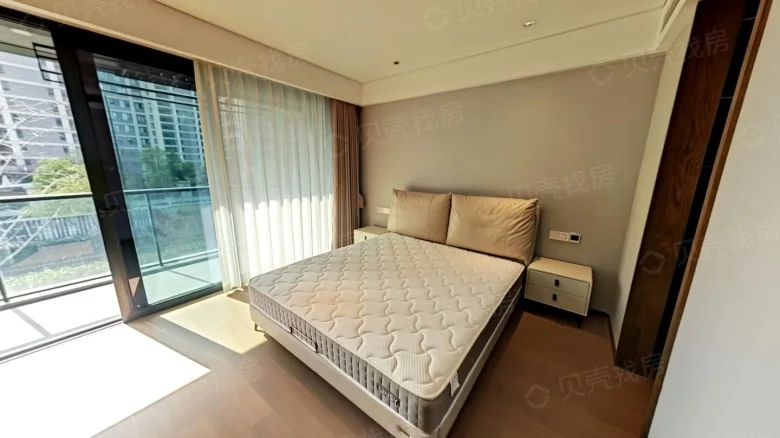 Guiyu Tinglan Pavilion - View 7