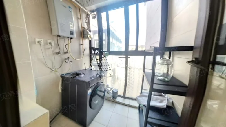 Leighton Hill No. 1 - View 8