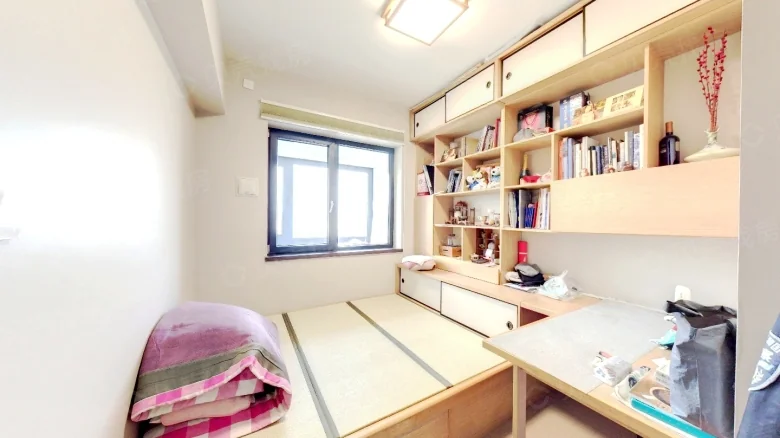 Water Accumulation Abundant Fragrance Moon Listening Pavilion - View 4