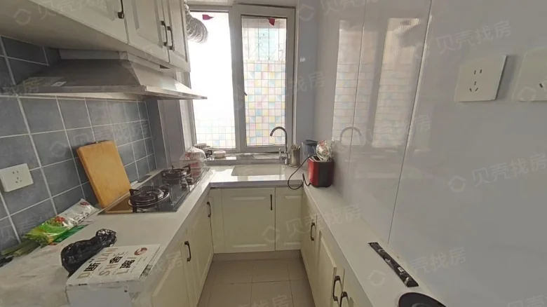 Yangzhou Li - View 4