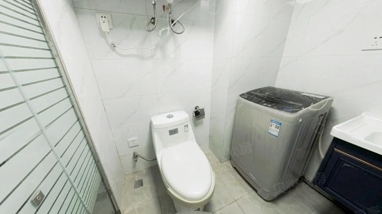 1872 Garden Lane - View 4