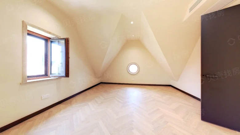 Zhonggeng Xianghai Yipin - View 10