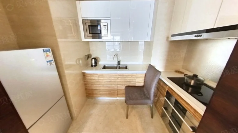 New World Famous Convergence - View 5