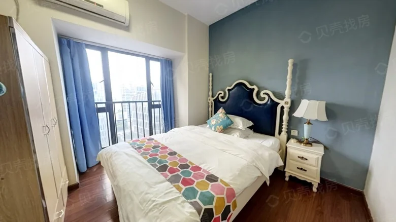 Pazhou Xin Village Apartment - View 2