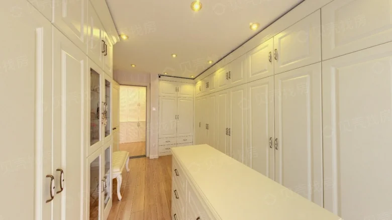 Related Property Image