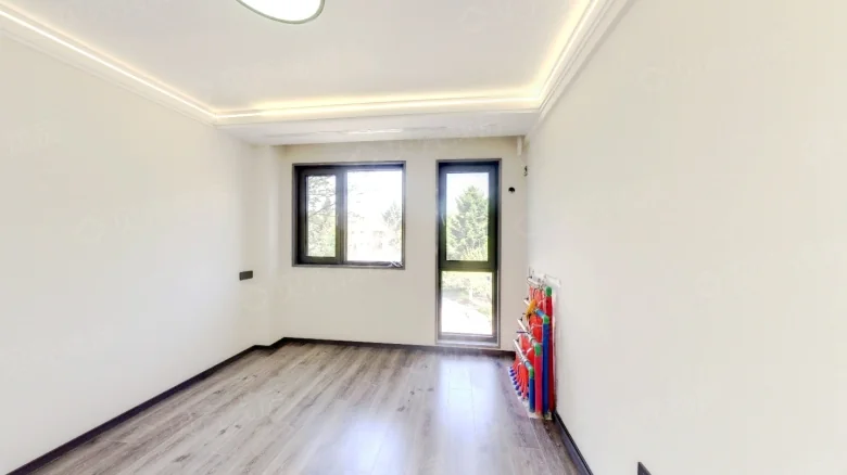 Related Property Image