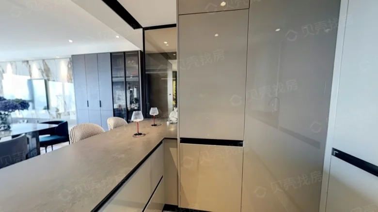 Huaiwang Guandi - View 8