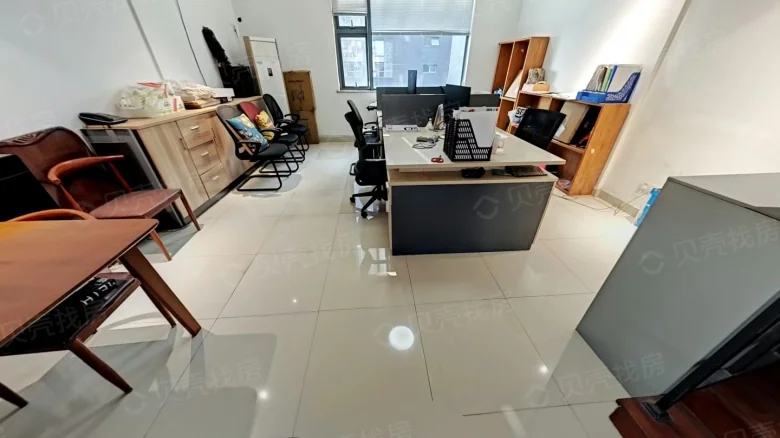 Eastern Penguin Creative Wealth Commercial Plaza - View 3