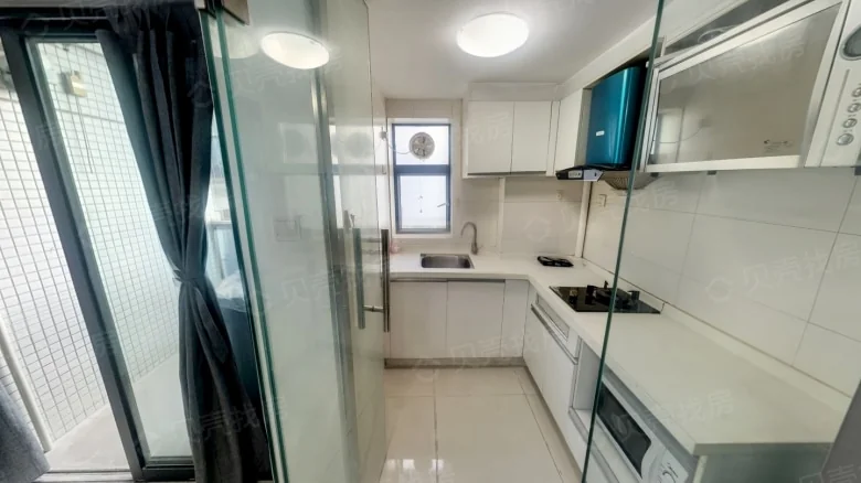 Platinum Link International Apartment - View 5