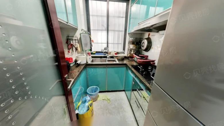 Lychee Kang Tower - View 5