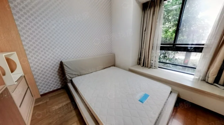 Related Property Image