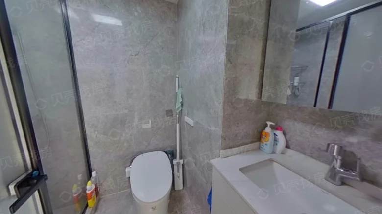 one bottle - View 11