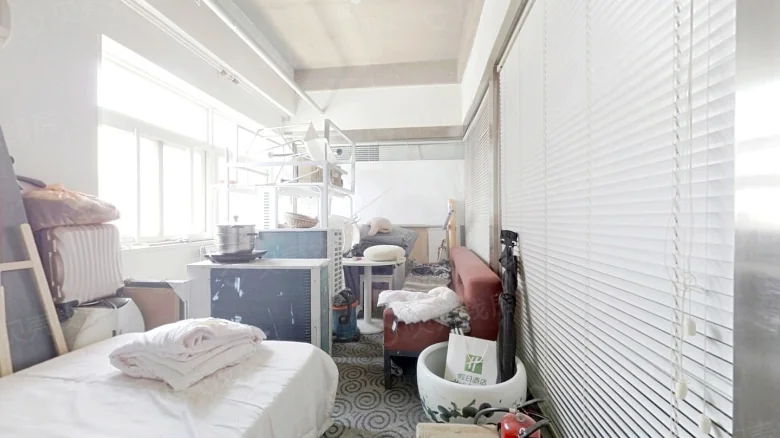 Related Property Image