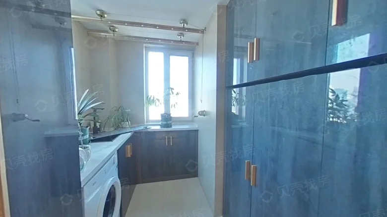 Golden Land Summit Hub - View 10