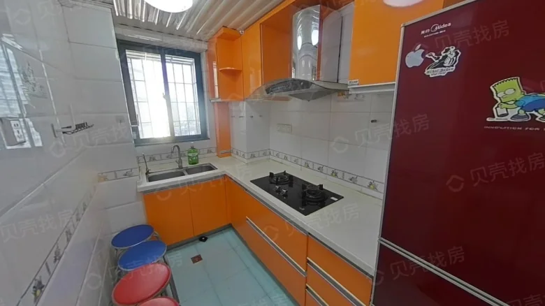 Dragon Gate Heaven下的翻译可以根据上下文有不同的表达，但最常用的直接对应译名是 - View 5