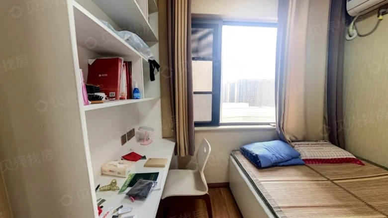 Grand Central Park Phase I - View 6