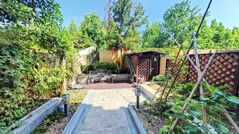 Zhonghai Central Villa - View 19