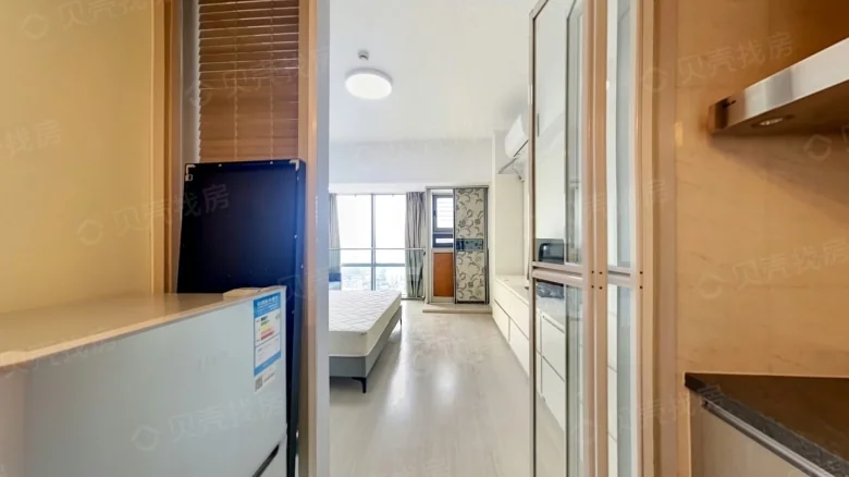 Wanda Plaza 48 Carat - View 1