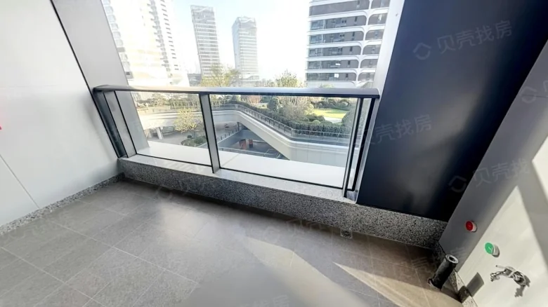 IFC International Financial Center Residence - View 11