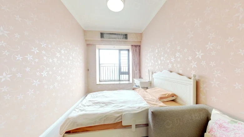 Elegant Bay - View 3