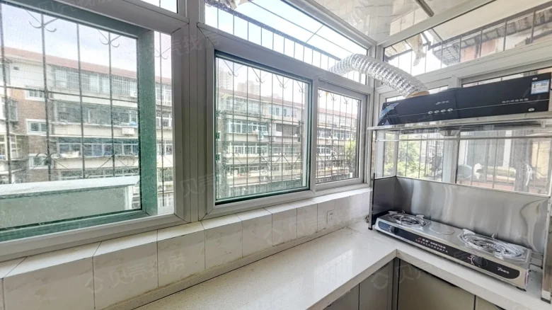 Donghu Garden - View 3