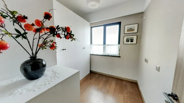 Cui Lake Riverside - View 5