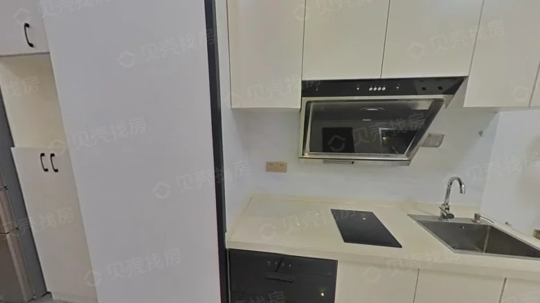 Ocean Pride Plaza - View 5