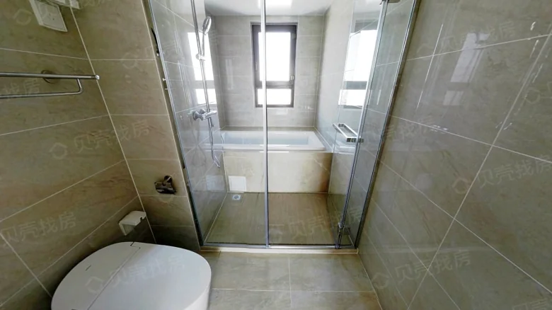 Vanke Jade Riverside Phase I - View 6