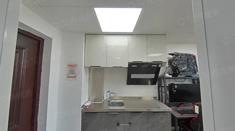 New South Station City Plaza - View 5