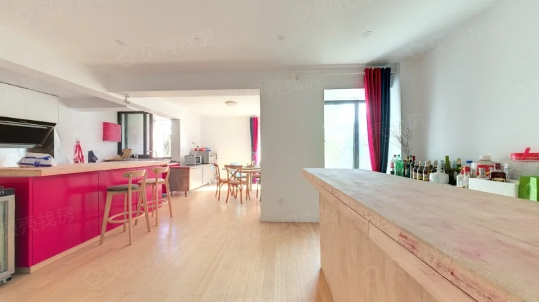 Related Property Image