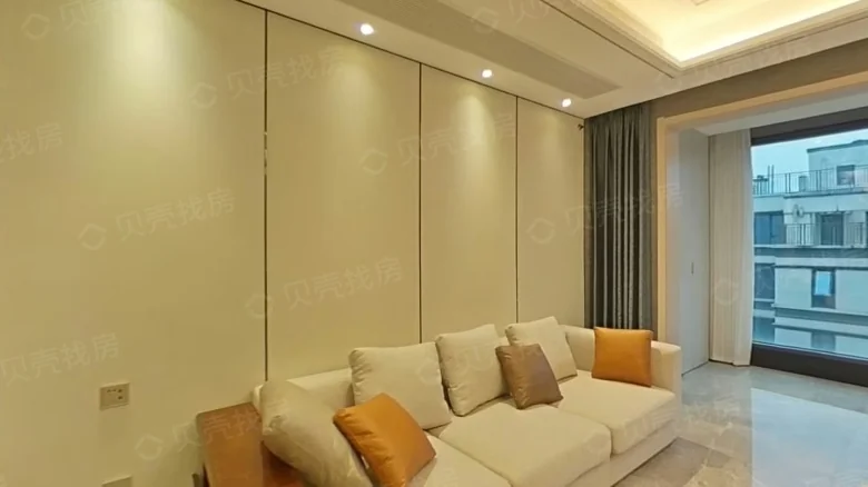 Zhonghai Luhu Mansion - View 6