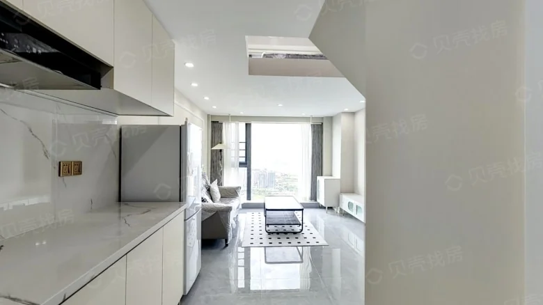 Zhuoyue Zhonghuan - View 2